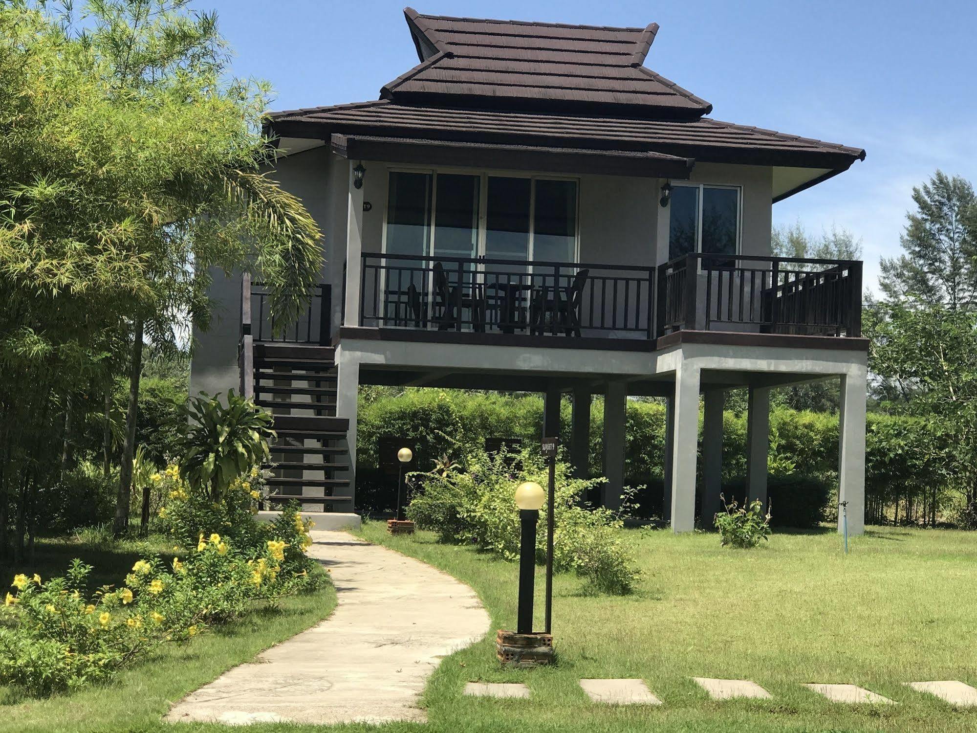 The Hip Resort @ Khao Lak Bang Sak Zewnętrze zdjęcie