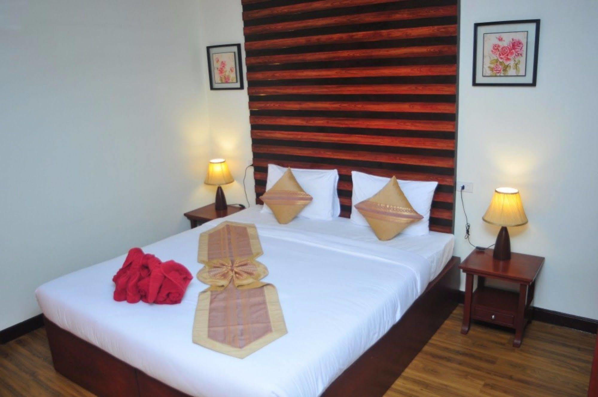 The Hip Resort @ Khao Lak Bang Sak Zewnętrze zdjęcie