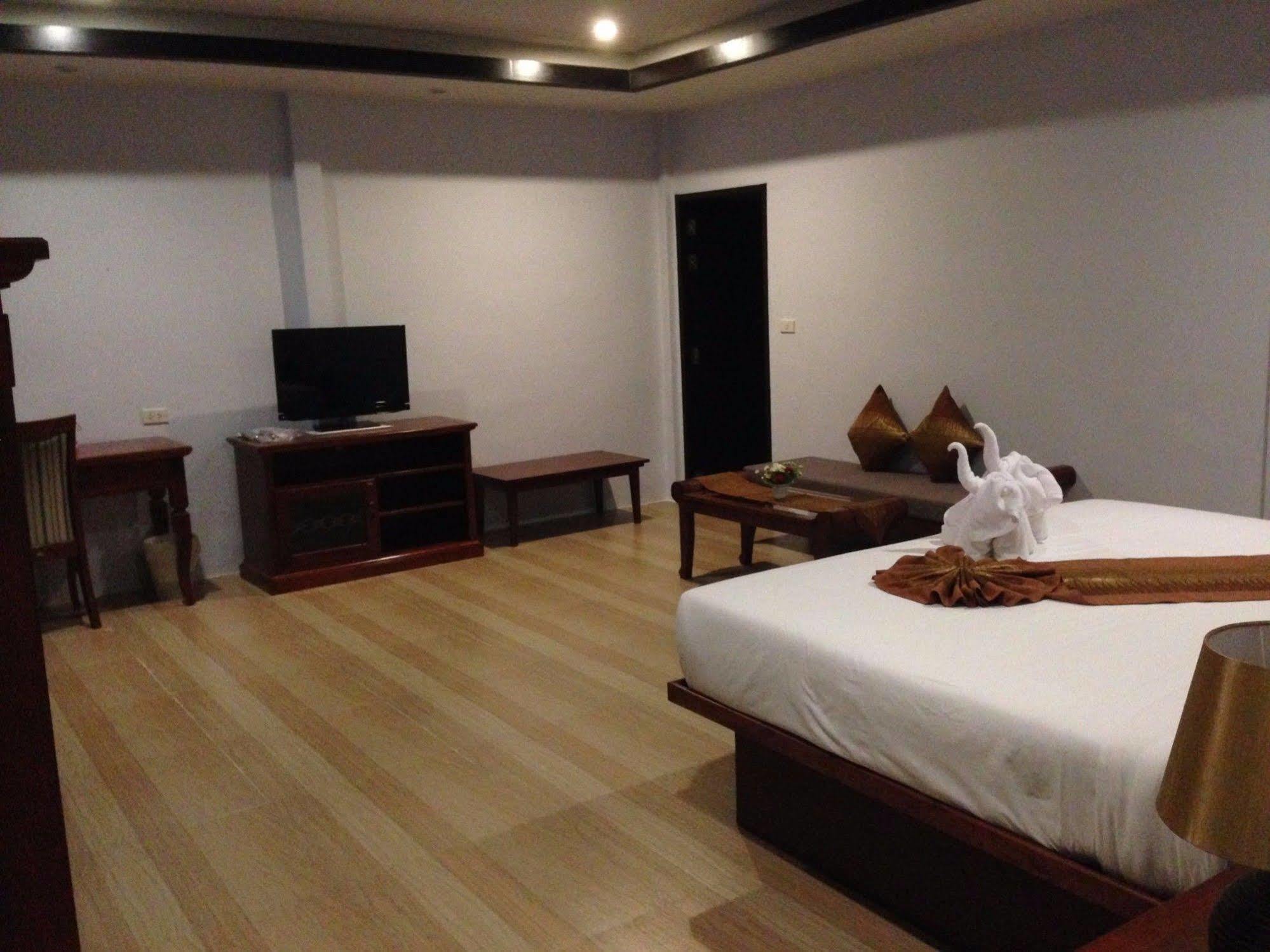 The Hip Resort @ Khao Lak Bang Sak Zewnętrze zdjęcie