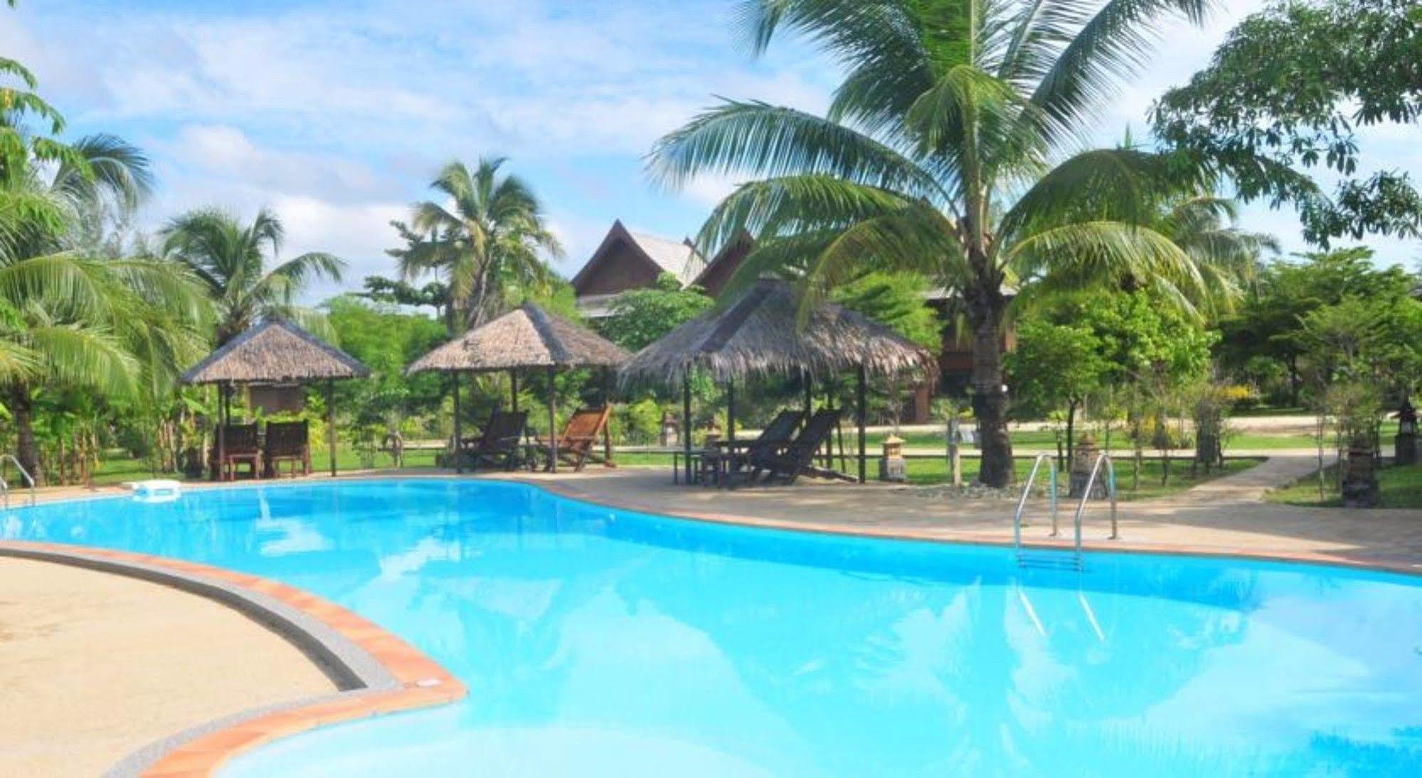 The Hip Resort @ Khao Lak Bang Sak Zewnętrze zdjęcie